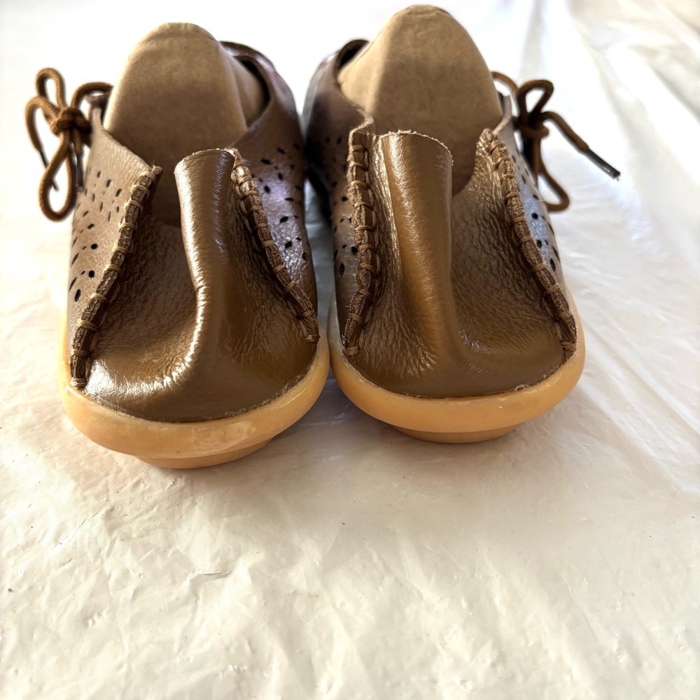 Socofy leather loafers die cut floral brown SZ 10.5 Euro 44 NWOT - Picture 6 of 14
